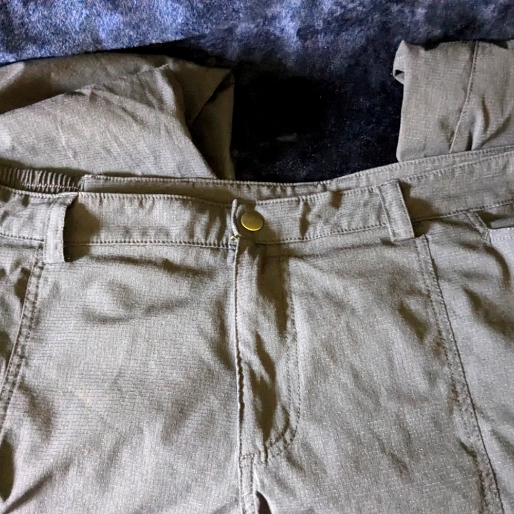 Duluth Trading women's plus size pants